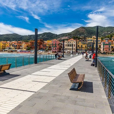 Casa Cabana - 200mt From The Sea - Happy * Alassio